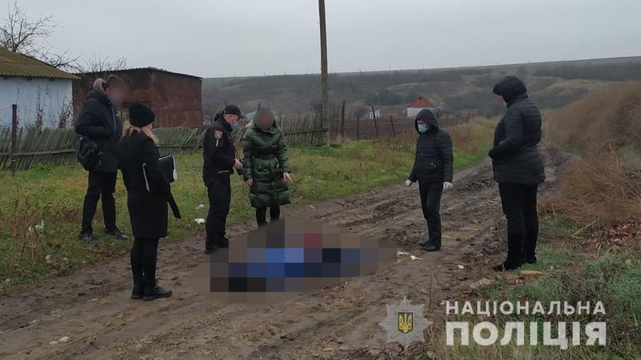 Под Одессой жестоко расправились с таксисткой